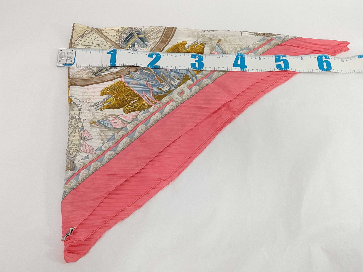 HERMES Carré Pleated Carré Wind Blow Scarf