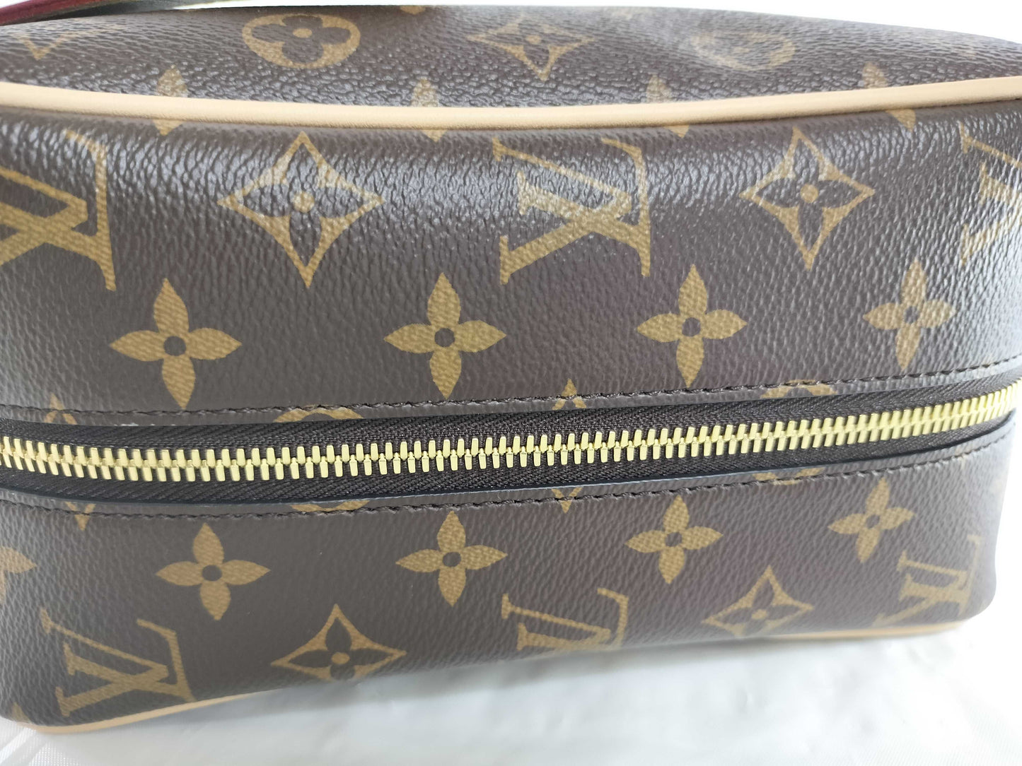 LOUIS VUITTON Monogram M83112 Locker Dopp Kit Second Bag