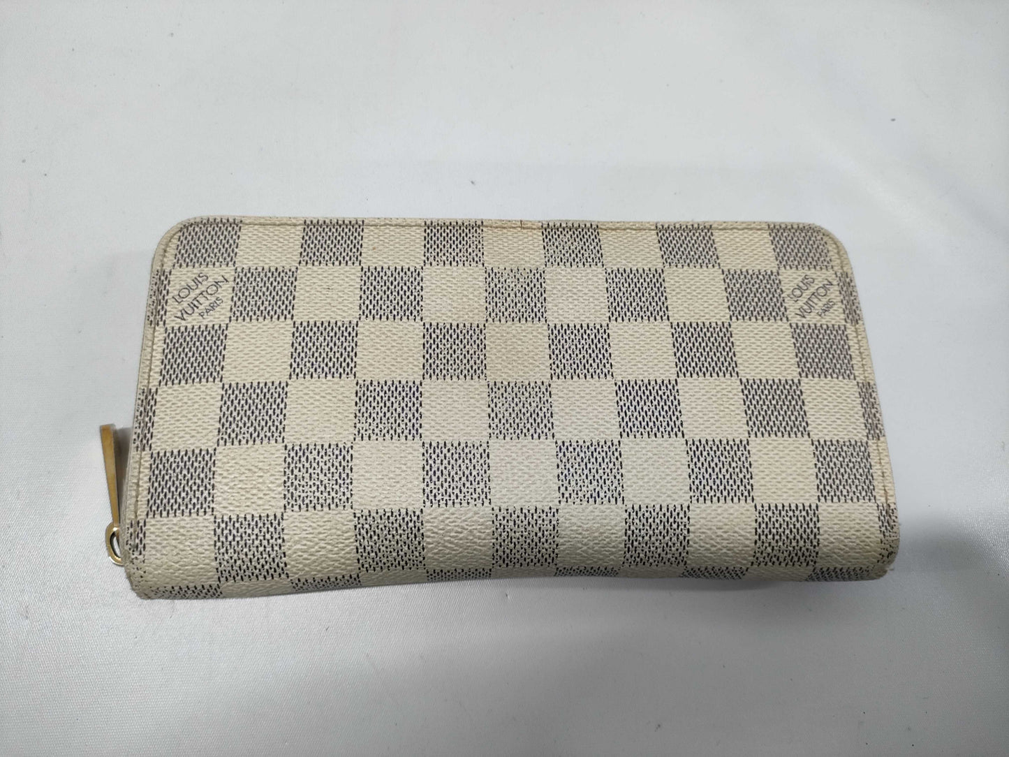 LOUIS VUITTON Damier Azur Zippy Wallet