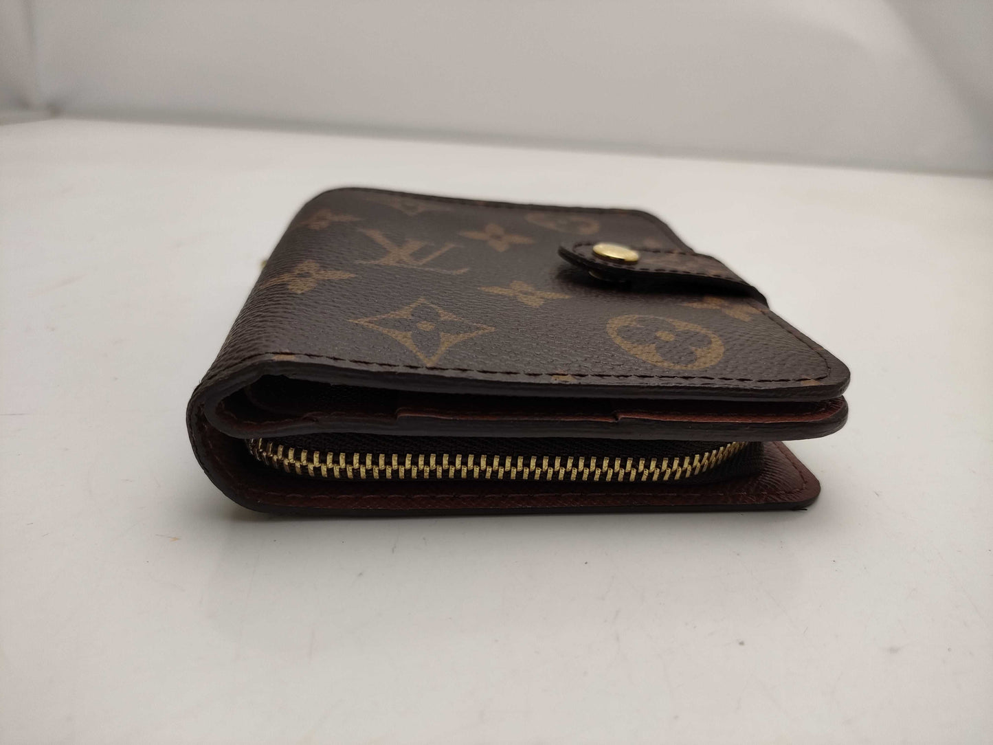 LOUIS VUITTON Monogram Compact Zip Wallet