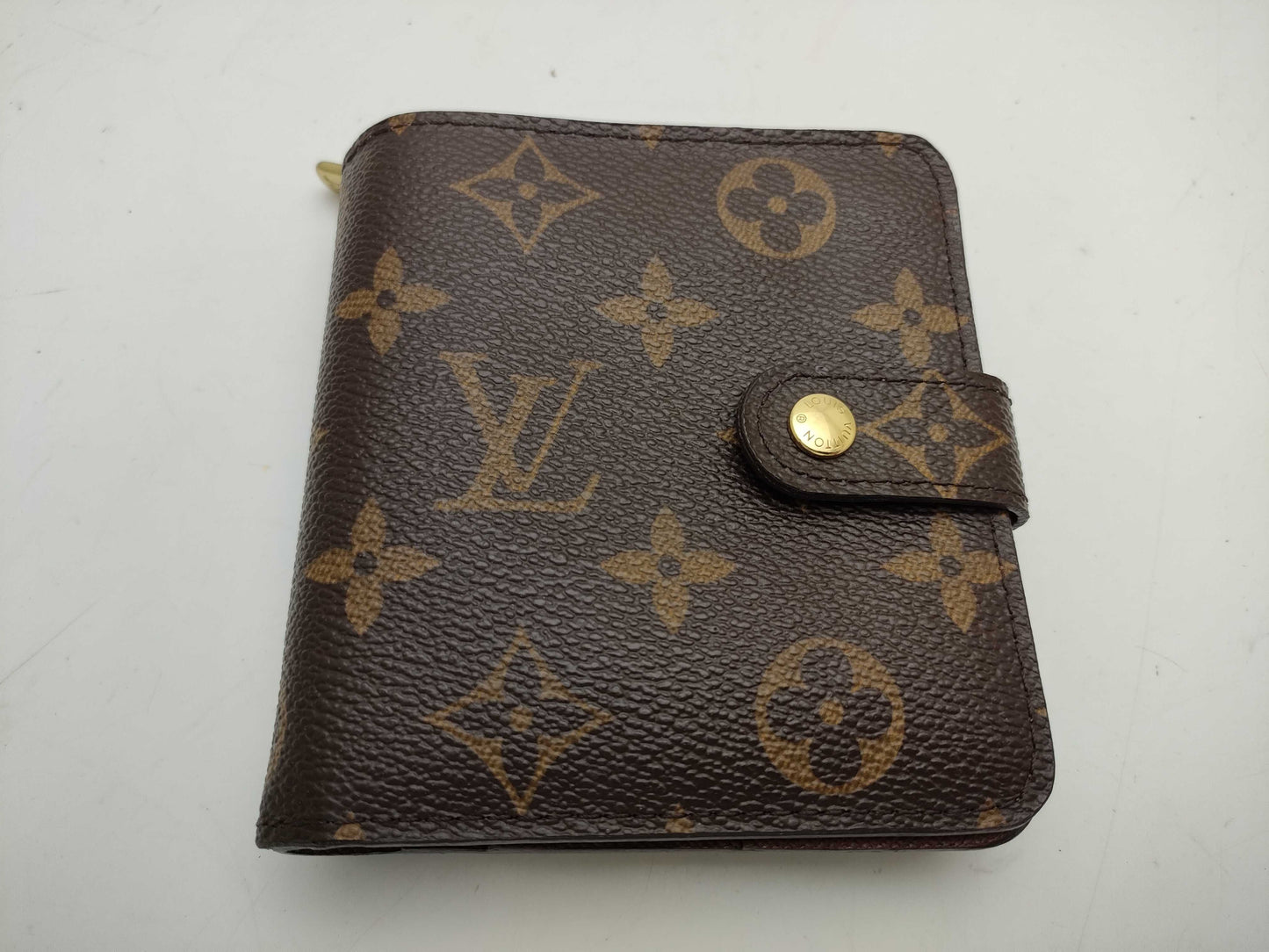 LOUIS VUITTON Monogram Compact Zip Wallet
