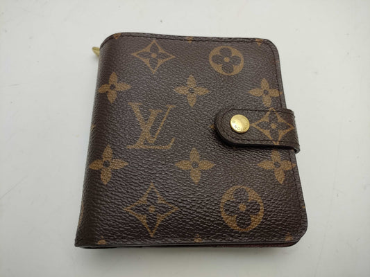 LOUIS VUITTON Monogram Compact Zip Wallet