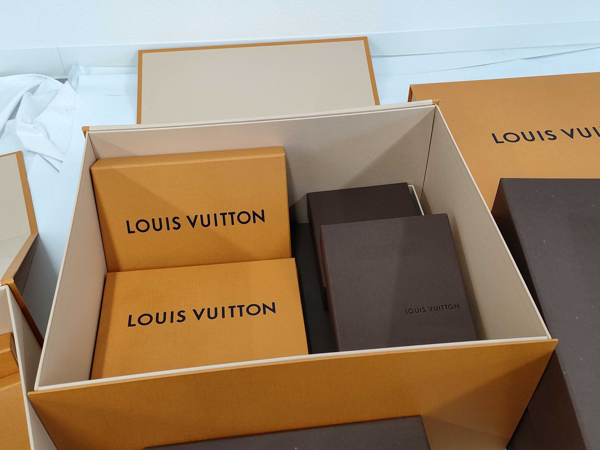 LOUIS VUITTON Empty Box 16-Piece Set Brand Empty Box Summary Brand Empty Box Summary
