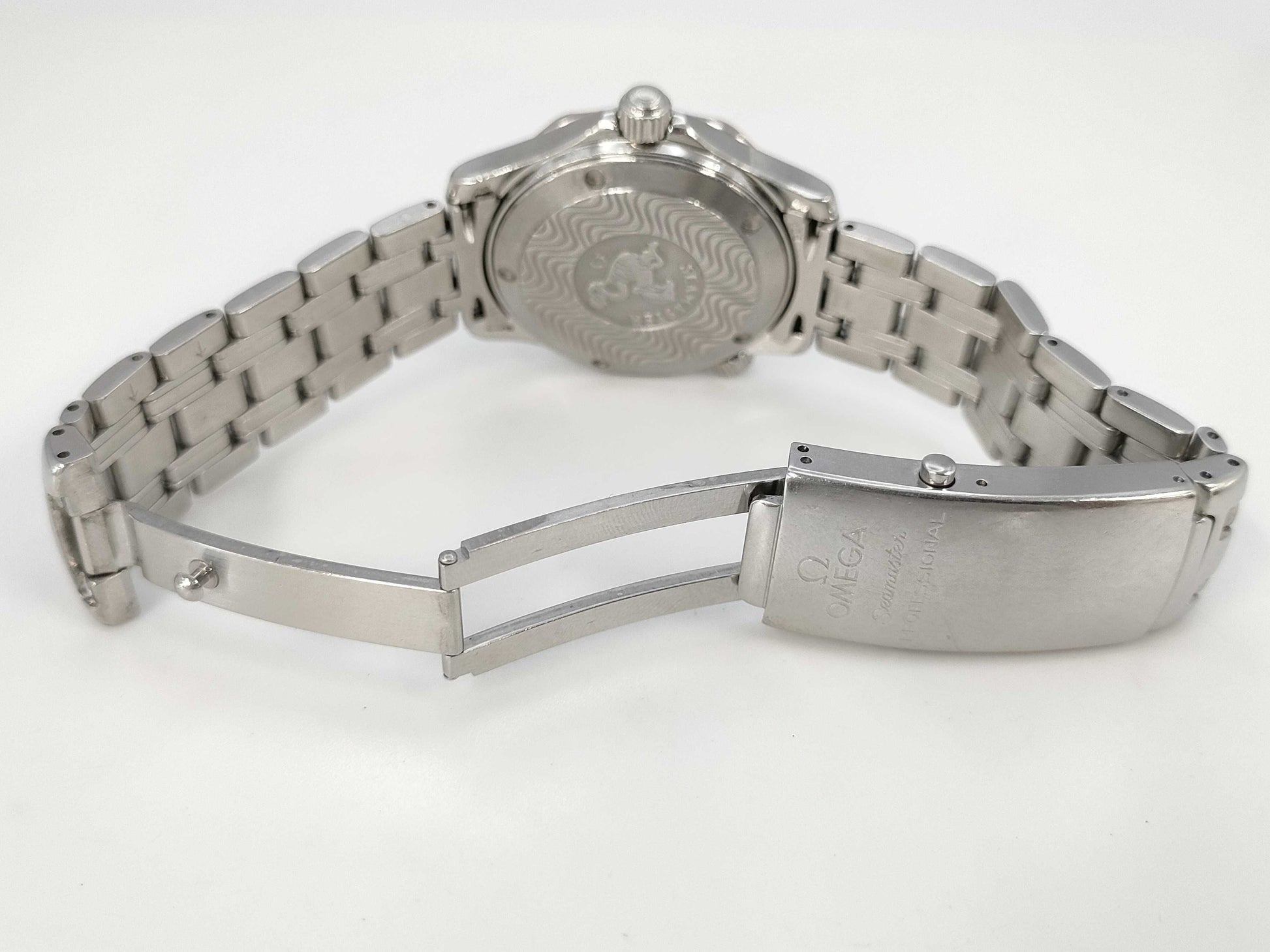 OMEGA Seamaster 2561.80 58481077 Quartz Blue Dial Men's Watch