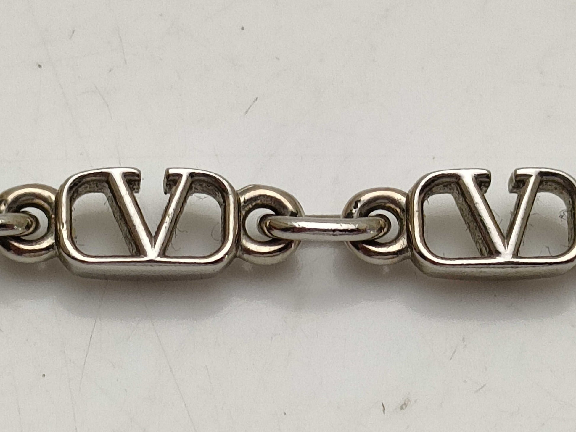 VALENTINO SV color logo necklace necklace