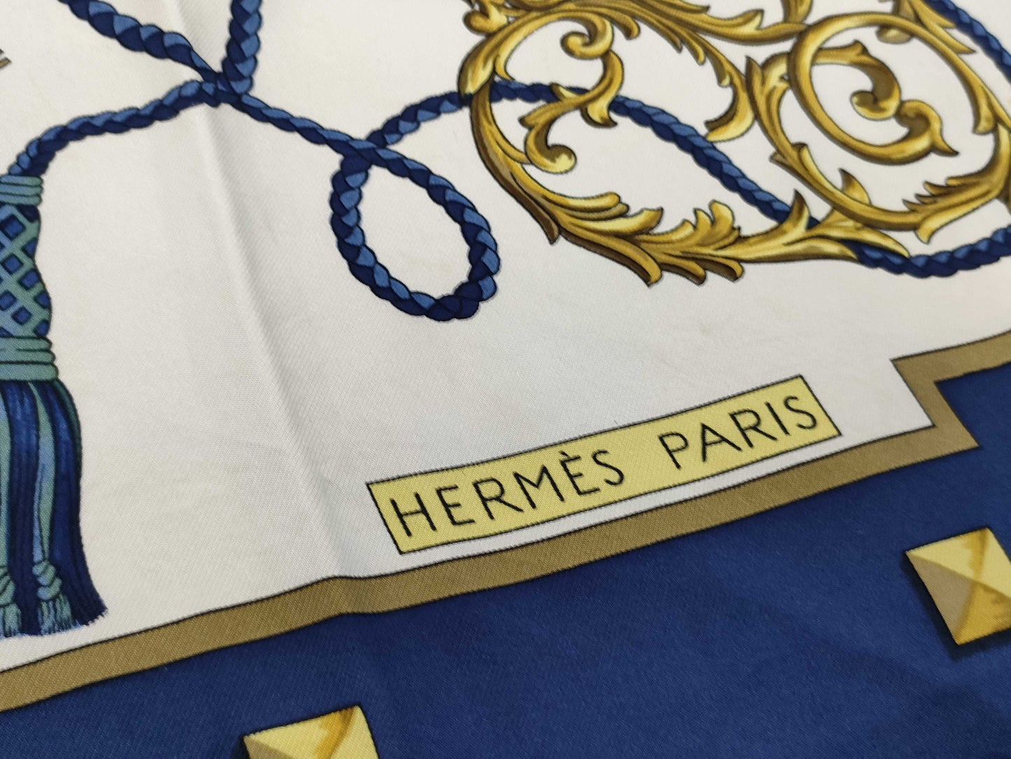 HERMES Key Pattern Scarf