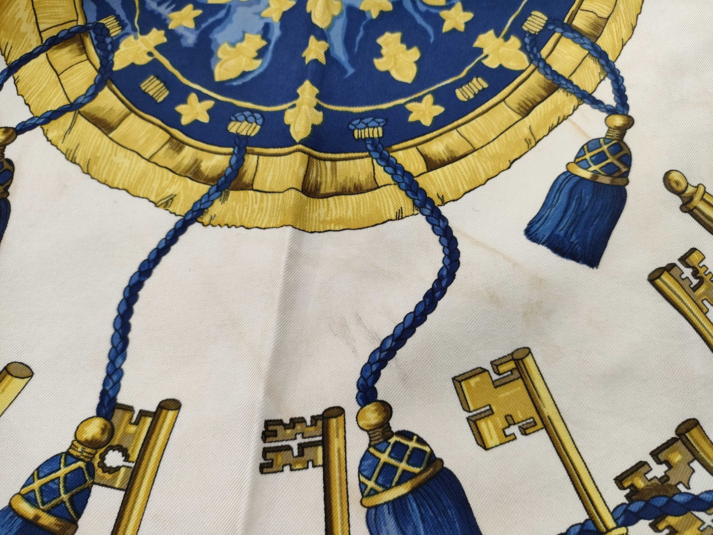 HERMES Key Pattern Scarf