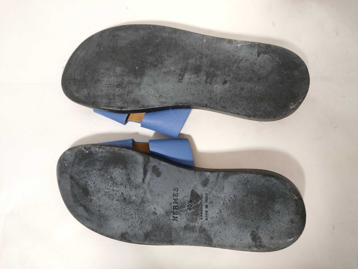 HERMES Izmir Blue x Red Sandals