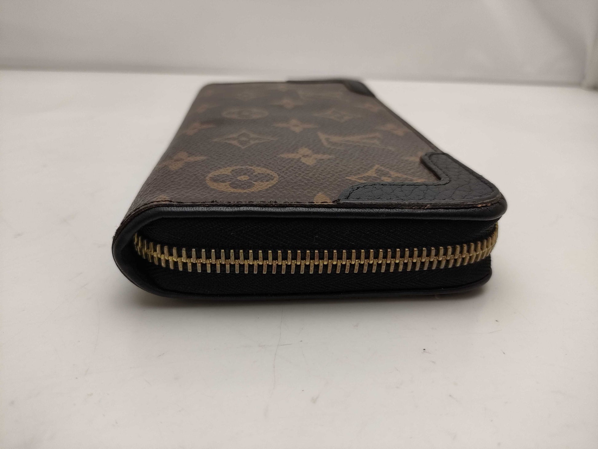 LOUIS VUITTON Monogram M61188 Zippy Wallet Retiro Wallet