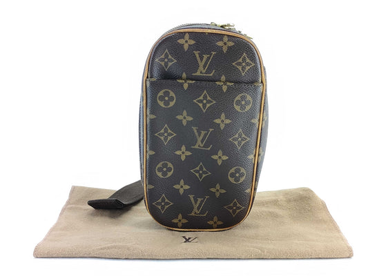 LOUIS VUITTON Monogram M51870 Pochette Ganjou Shoulder Bag