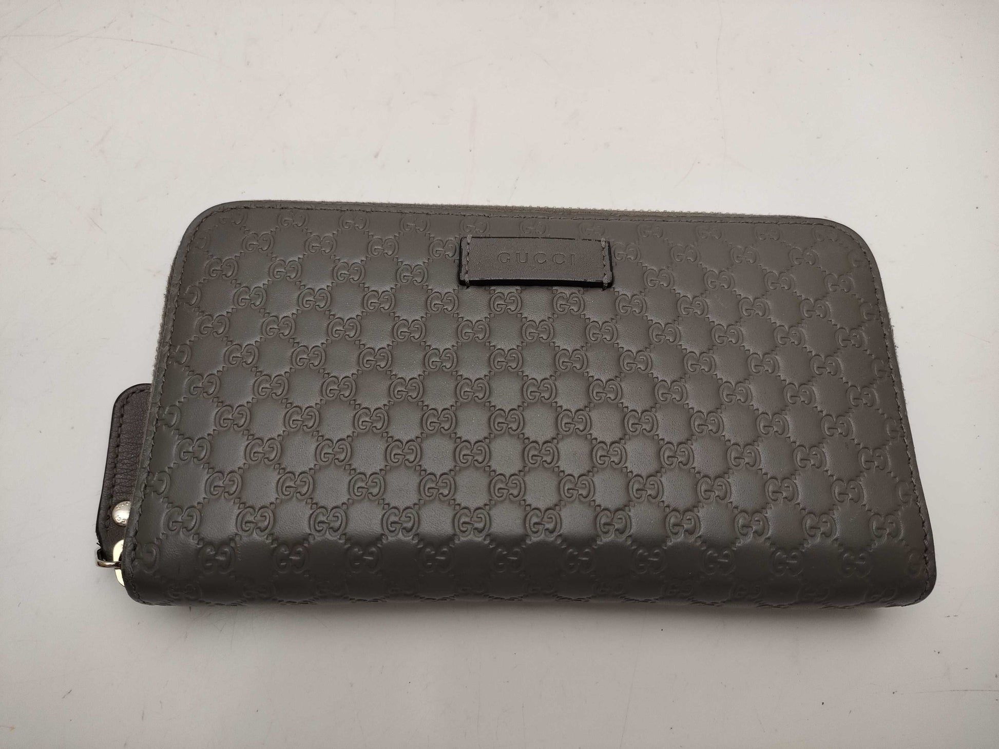 GUCCI Micro GG Shima Round Zip Wallet 449391