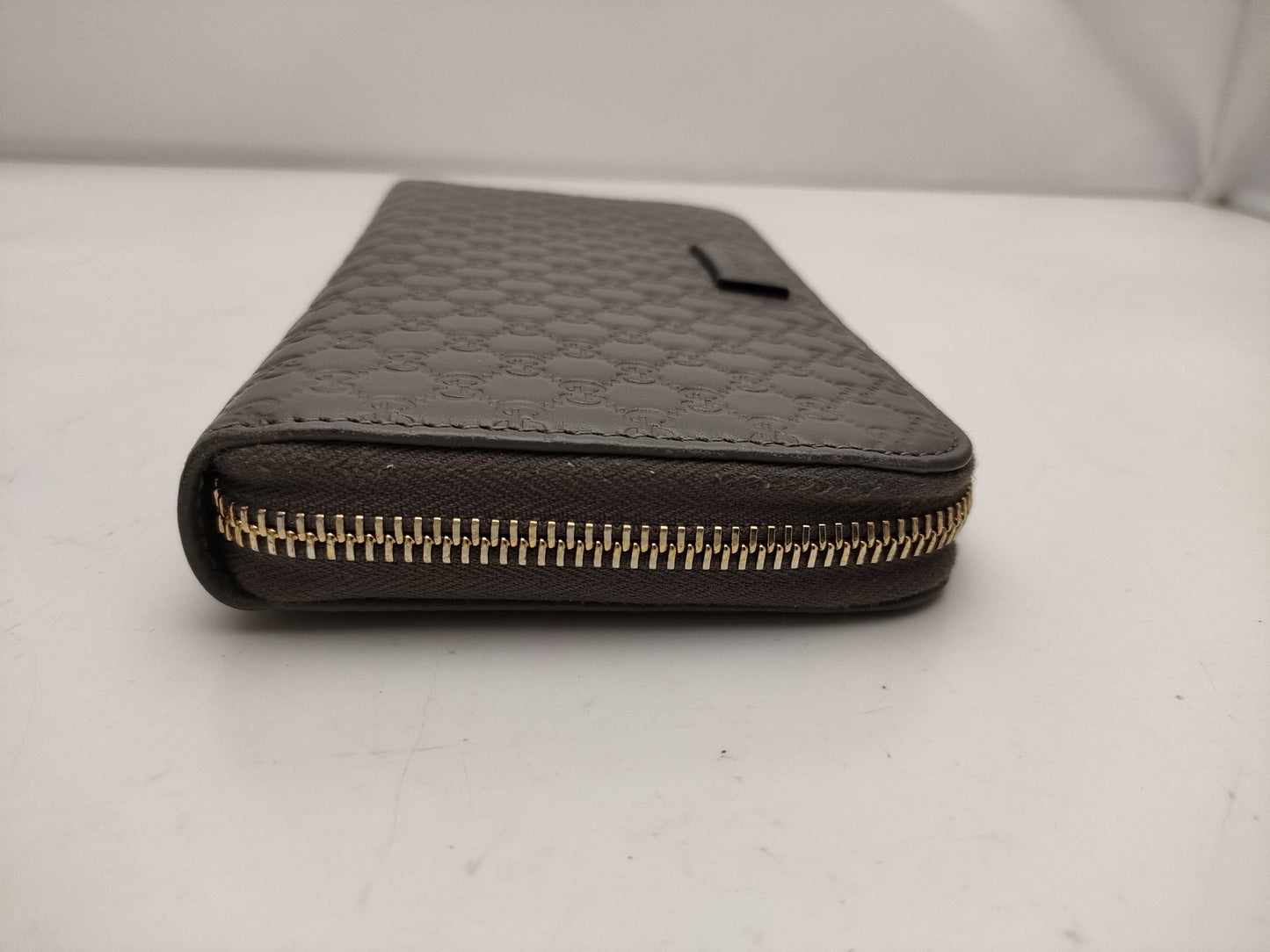 GUCCI Micro GG Shima Round Zip Wallet 449391