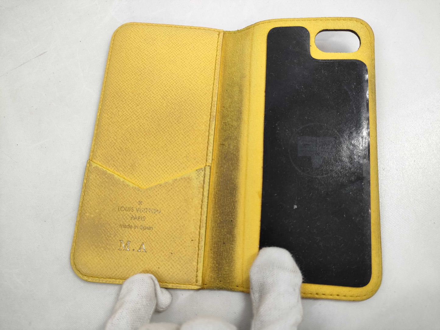 LOUIS VUITTON 4. 4 Louis Vuitton smartphone cases and other accessories