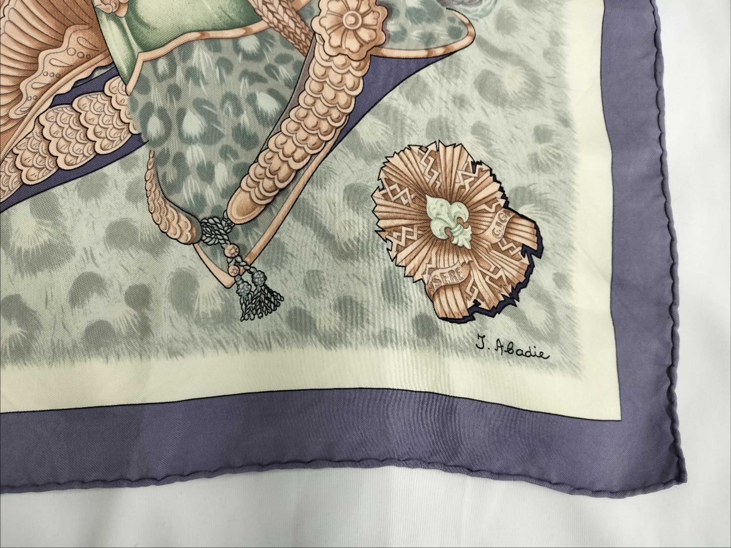 HERMES Carré 90 CASQUES et PLUMETS Scarf