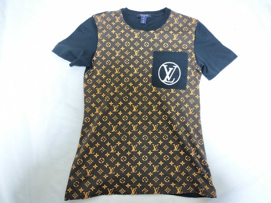 LOUIS VUITTON Monogram T-shirt, size M
