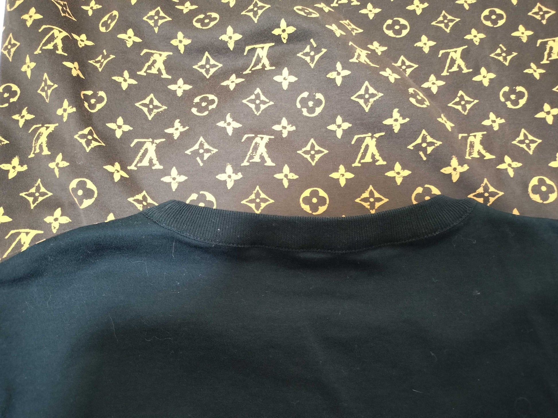 LOUIS VUITTON Monogram T-shirt, size M