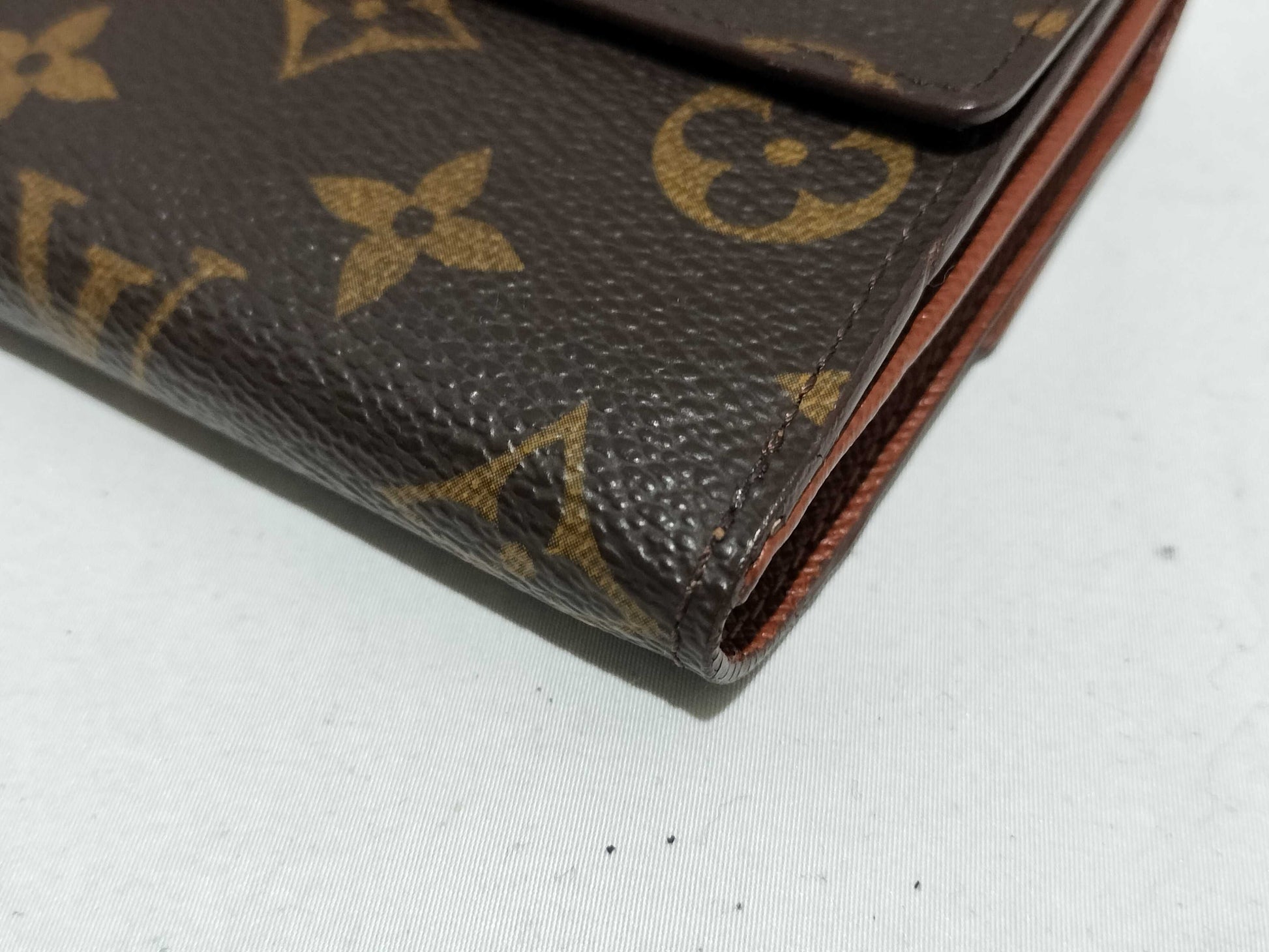 LOUIS VUITTON Monogram Double Hook Folding Wallet