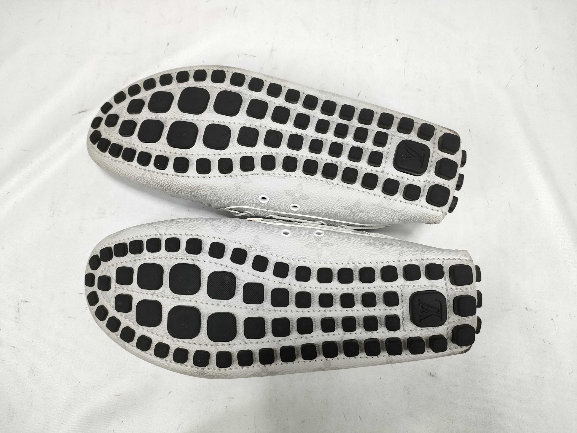 LOUIS VUITTON Arizona Line Loafers