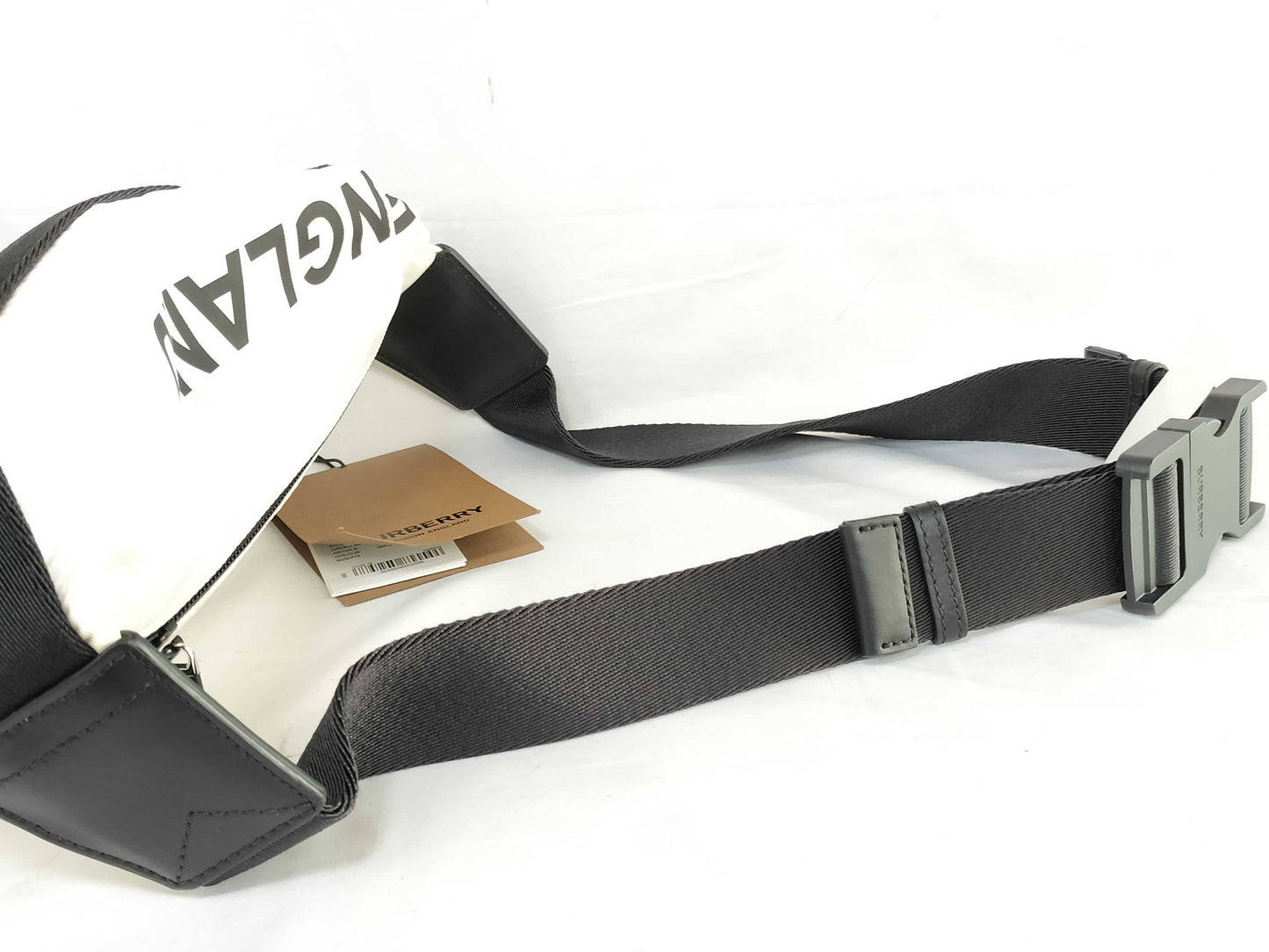 BURBERRY White Body Bag Logo Waist Bag