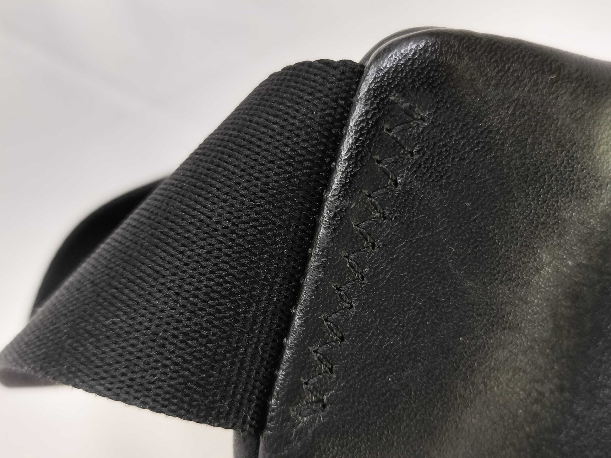 COACH C2716 Body Bag/Black Shoulder Bag