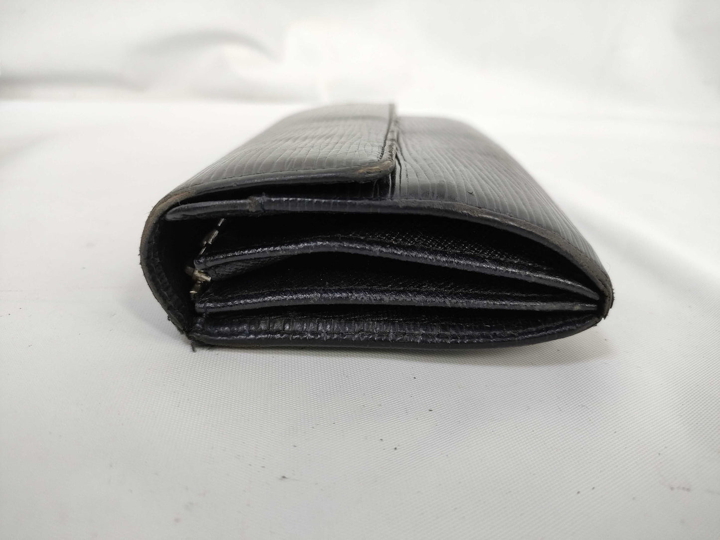 LOUIS VUITTON Epi Portefeuille Sarah Wallet