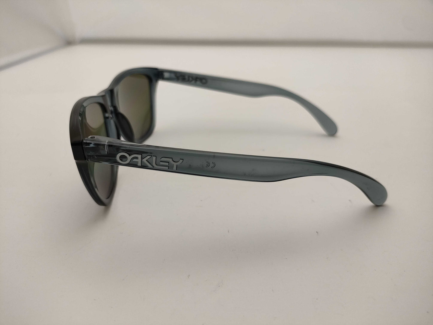 Oakley Frogskins Sunglasses/Glasses