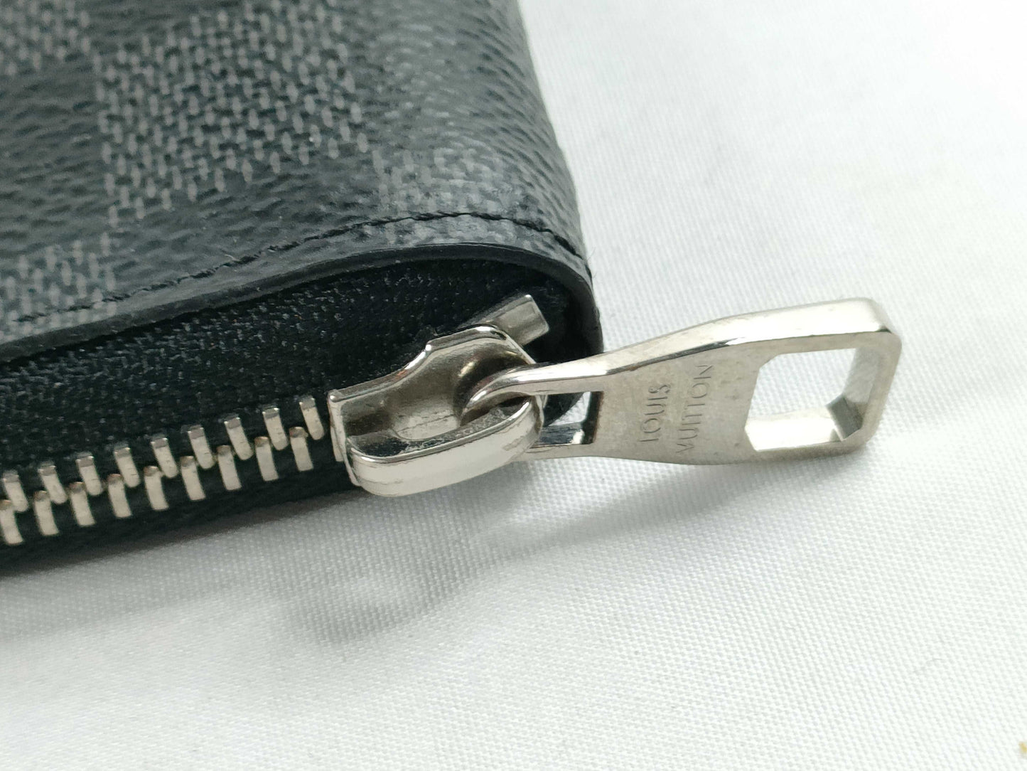 LOUIS VUITTON Damier Graphite Vasco Initial Wallet