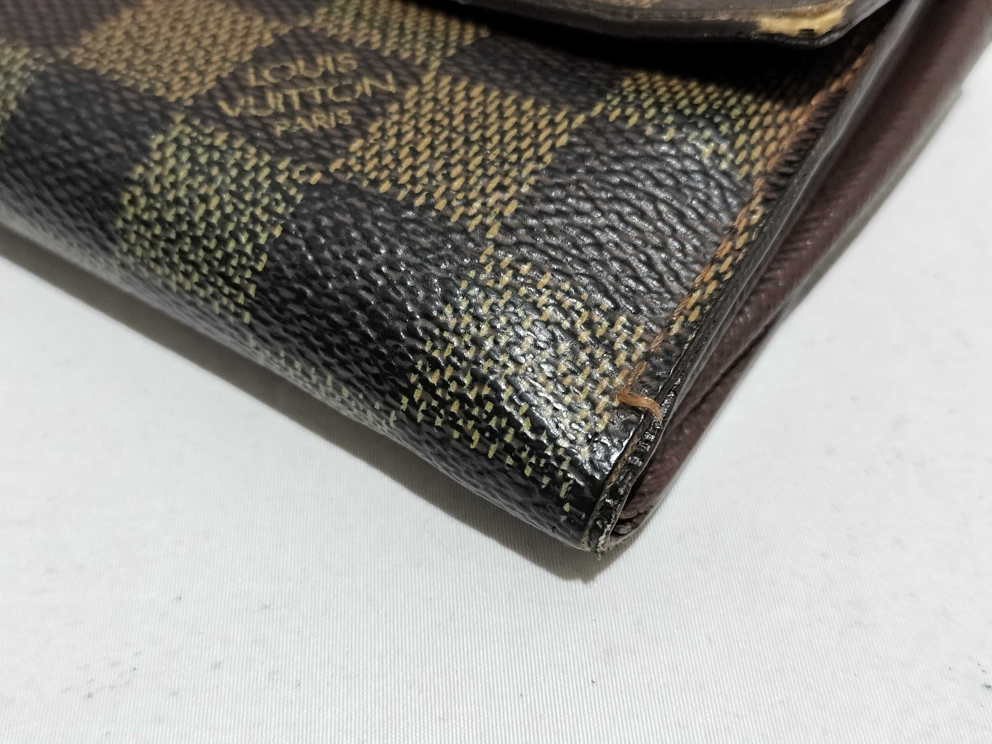 LOUIS VUITTON Damier Portefeuille Sarah Wallet