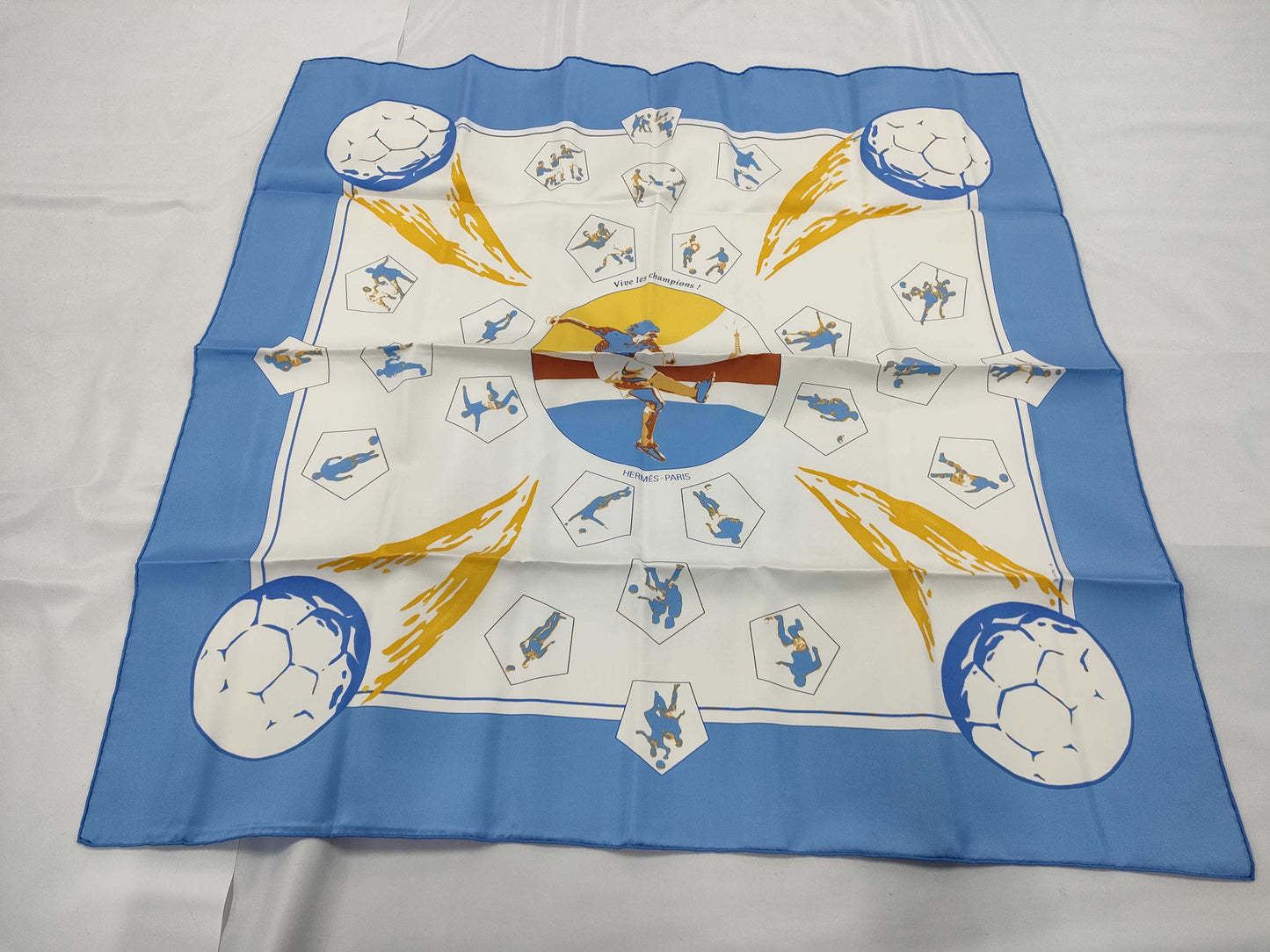HERMES Carré Vive les champions Scarf Other accessories
