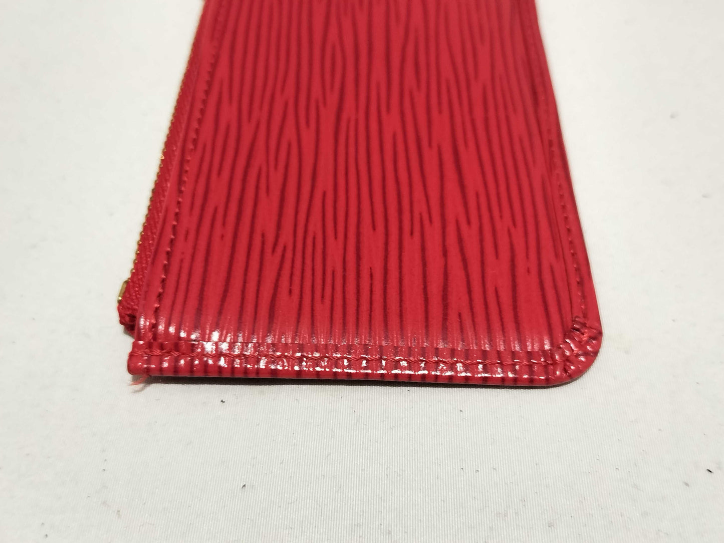 LOUIS VUITTON Epi Pochette Cle Coin Case