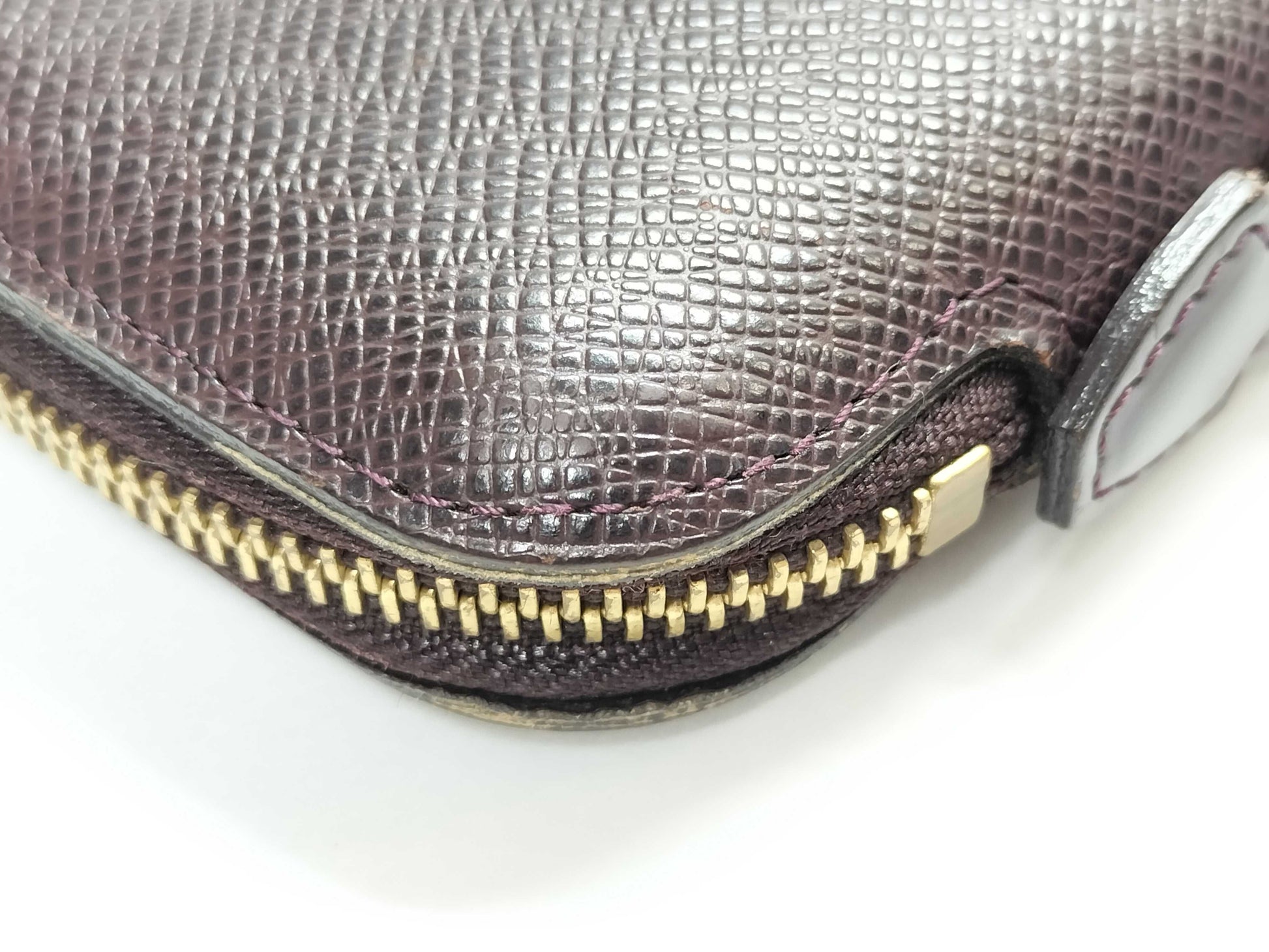 LOUIS VUITTON Taiga M30656 Taiga Atol Grizzly Clutch Bag