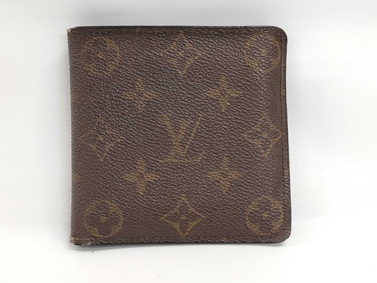 LOUIS VUITTON Monogram Bifold Wallet