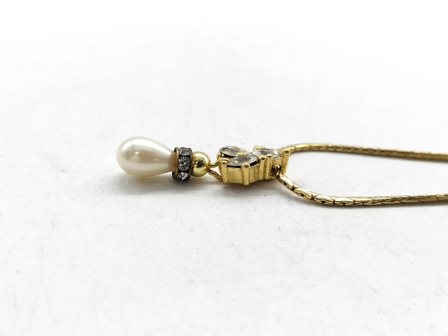 Dior Pearl * Stone GD Color Necklace Necklace