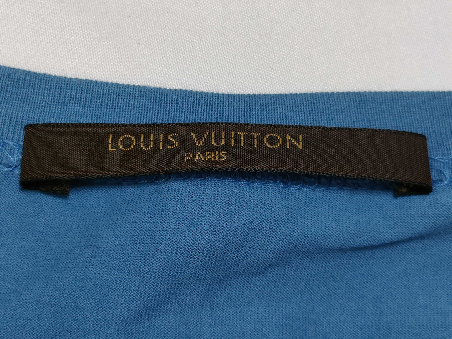 LOUIS VUITTON T-shirt, blue, size L