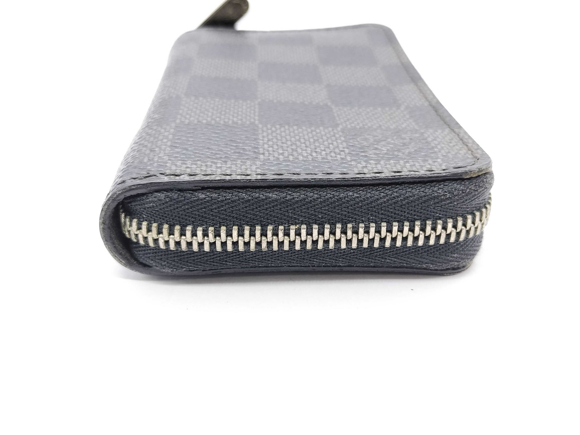 LOUIS VUITTON Damier Graphite Zippy Coin Purse