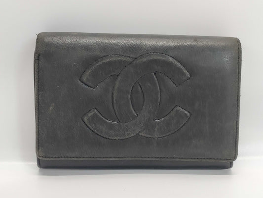CHANEL Lambskin Bifold Wallet