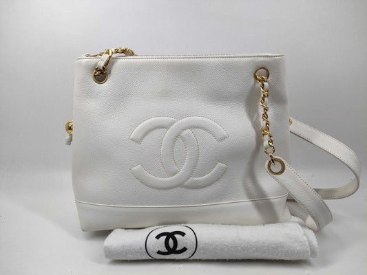 CHANEL Caviar Skin CC Chain Shoulder Bag White G Hardware Tote Bag