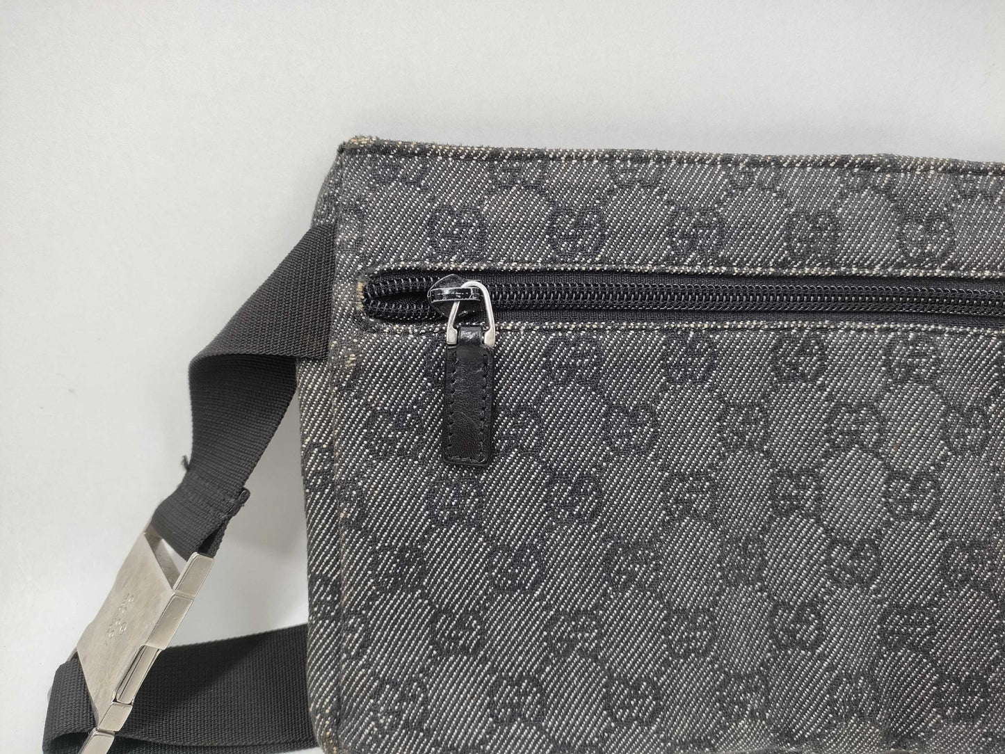 GUCCI GG Canvas 23566 200047 Shoulder Bag