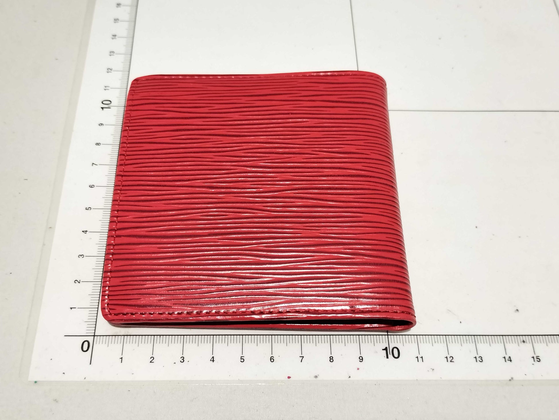 LOUIS VUITTON Epi Portefeuille Marco Bifold Wallet