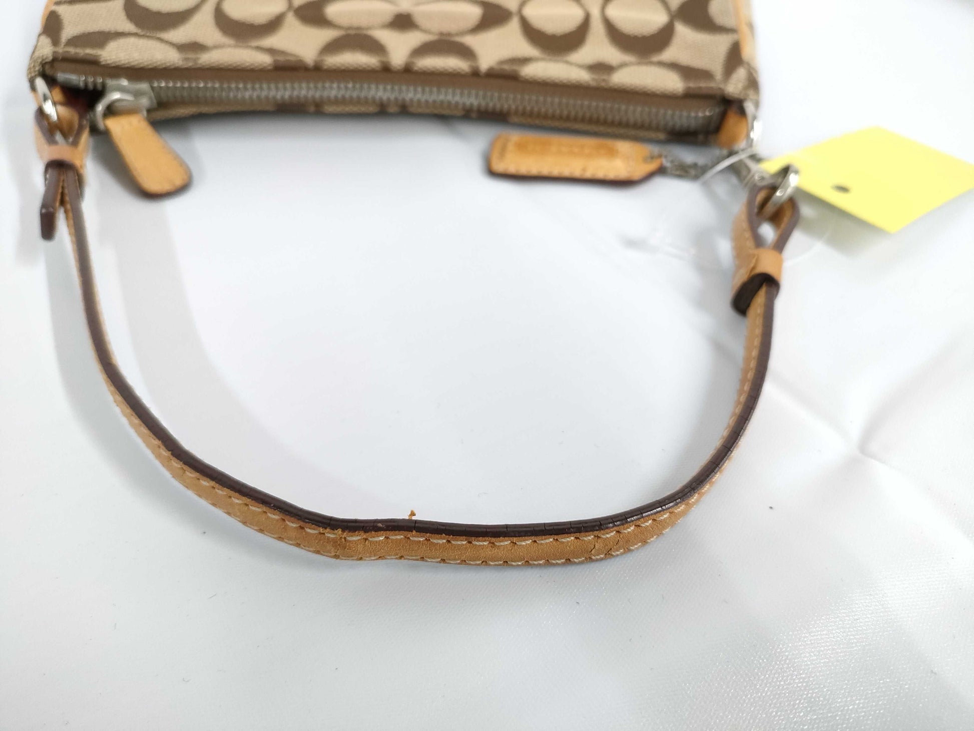 COACH Signature 6094 Shoulder Bag
