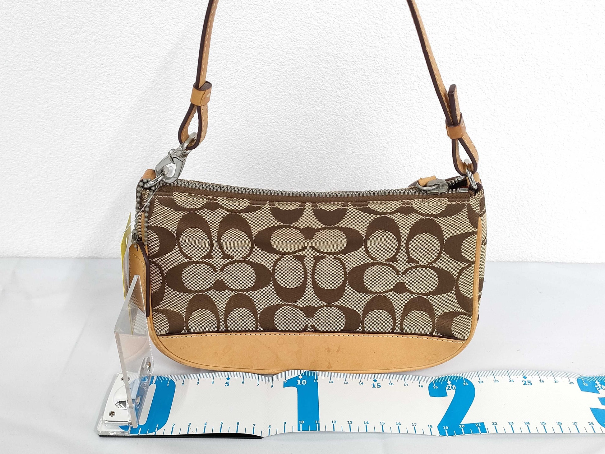 COACH Signature 6094 Shoulder Bag
