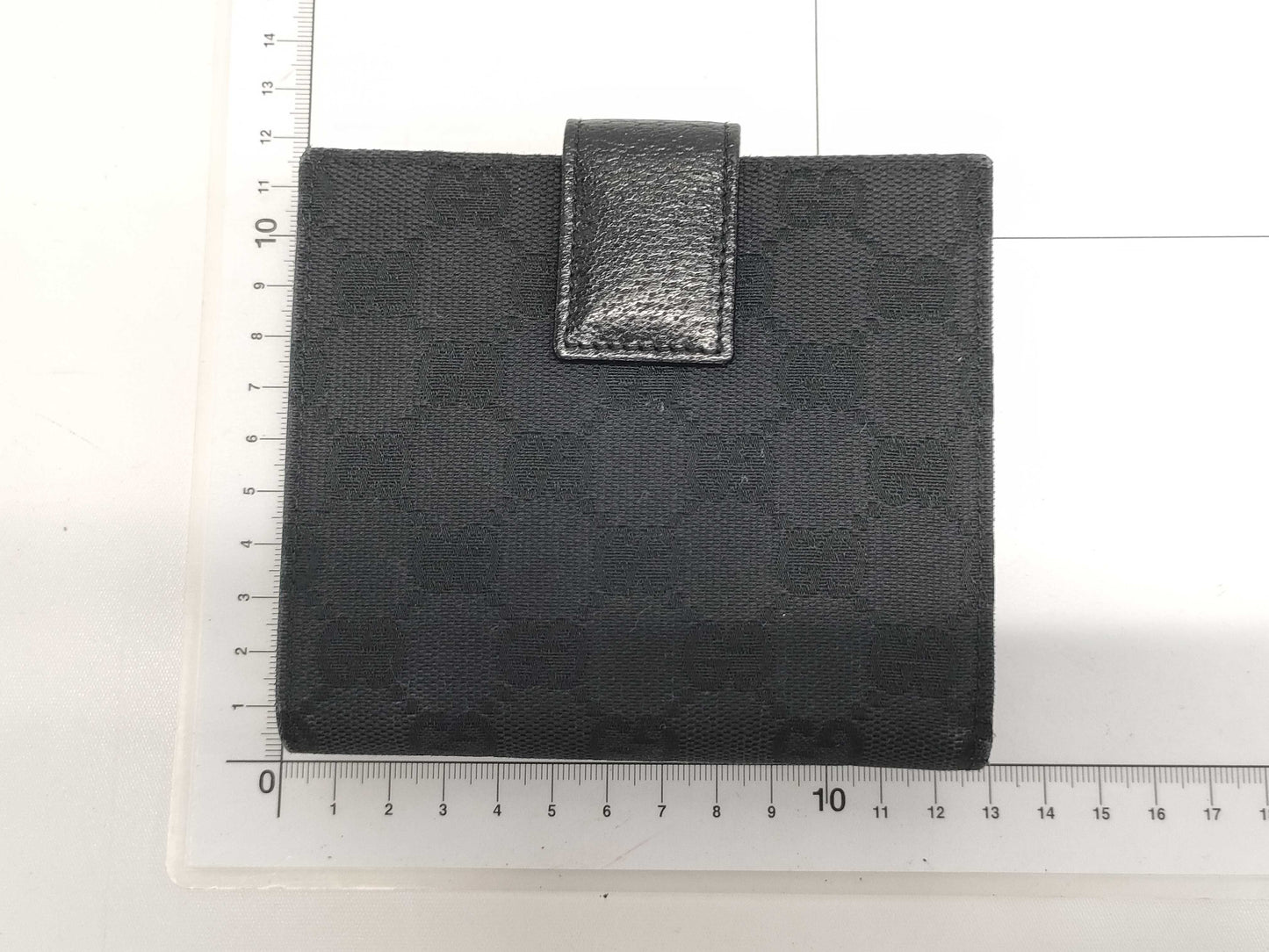 GUCCI Wallet W-hook Wallet