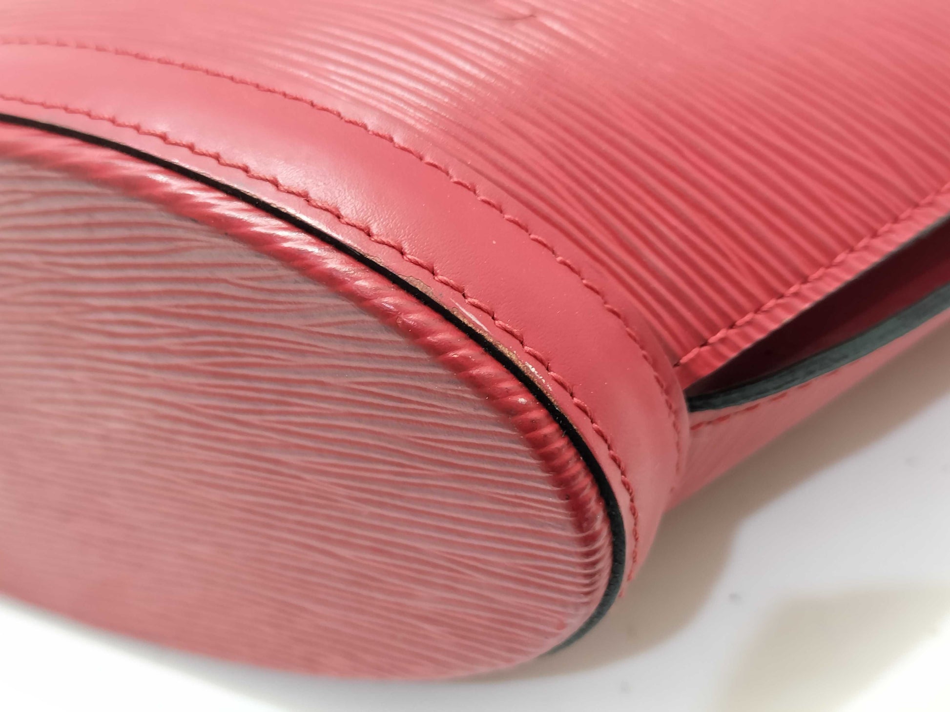 LOUIS VUITTON Epi Saint-Jacques Shoulder Bag