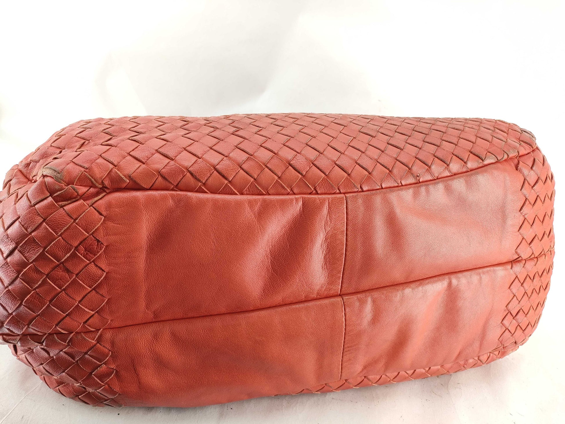 BOTTEGA VENETA Intrecciato Campana Handbag