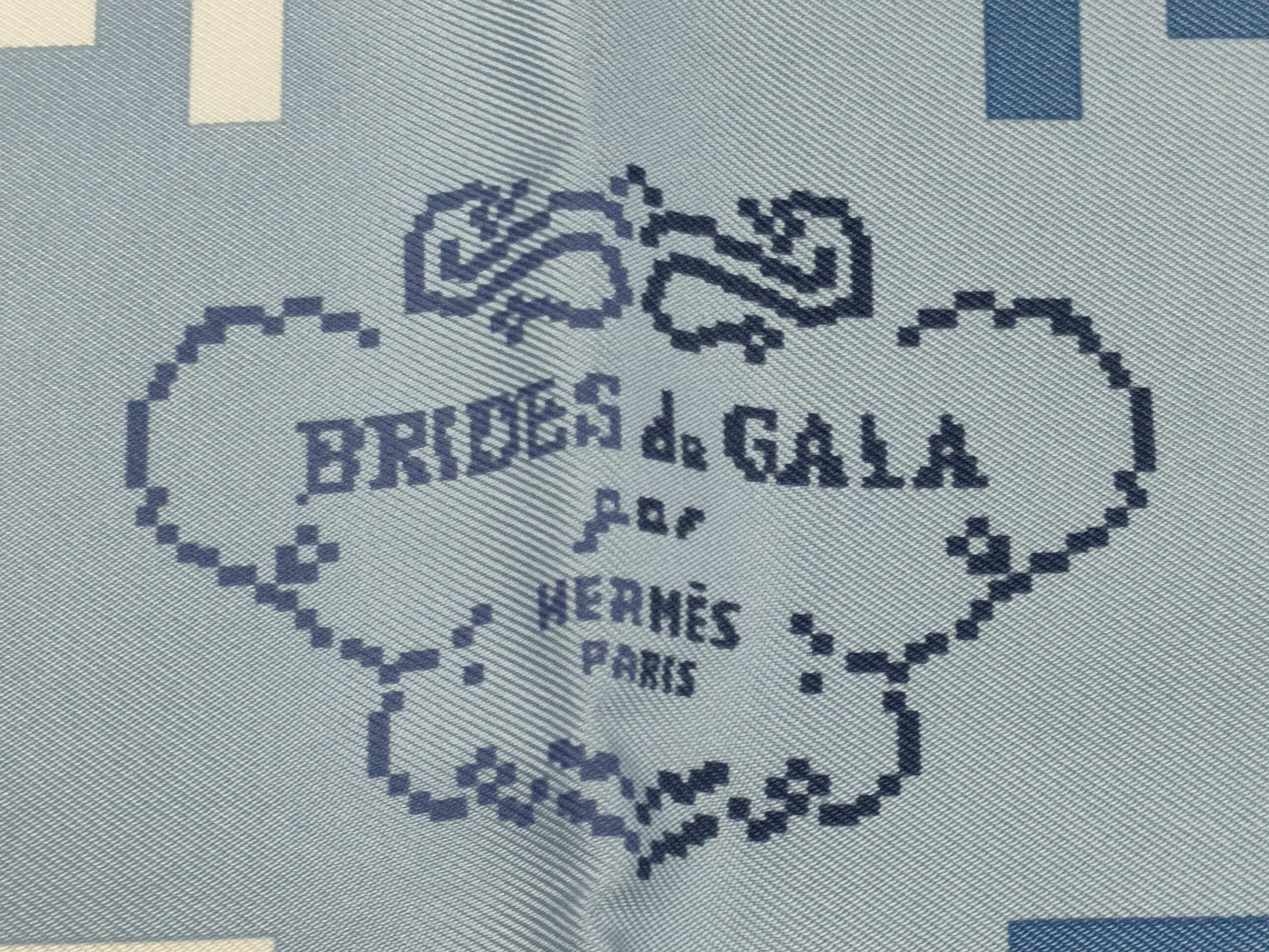 HERMES Carré Bride de Gala Pixel Carré H Pocket Square 42 cm Scarf