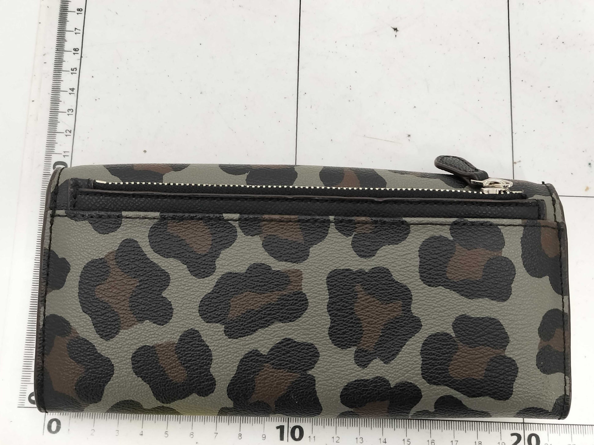 COACH Chain Wallet/Leopard Print Long Wallet/Bifold Wallet