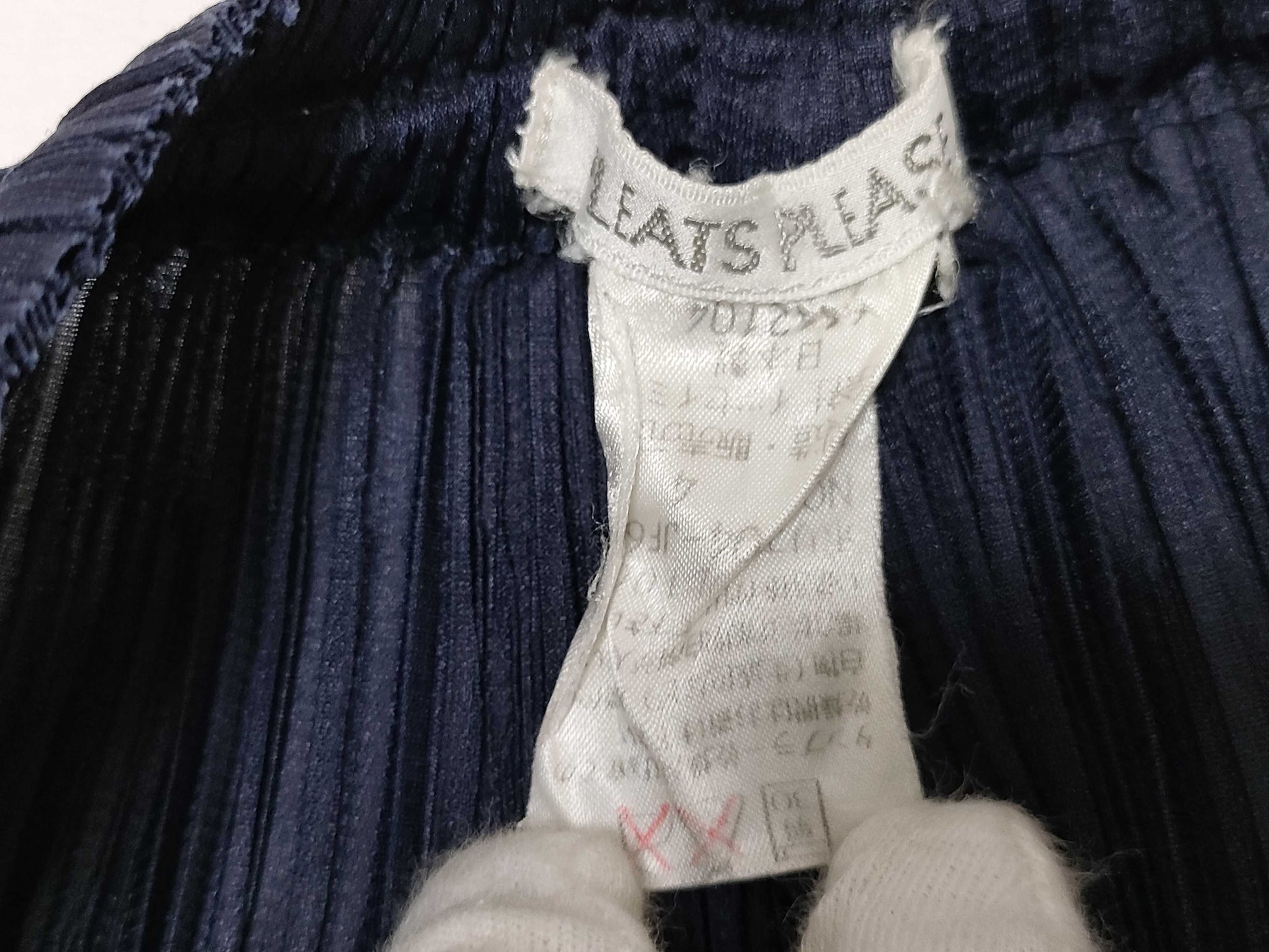 ISSEY MIYAKE PLEATS PLEASE Pants
