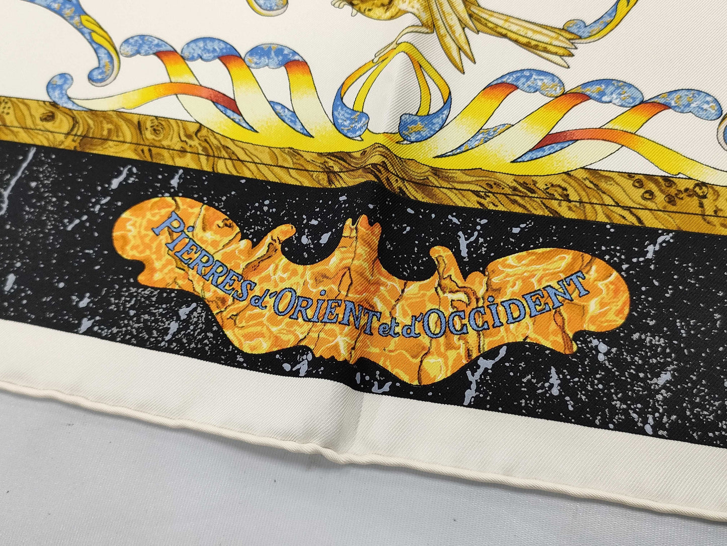 HERMES Carré Pierres d'orient et d'occident Other accessories