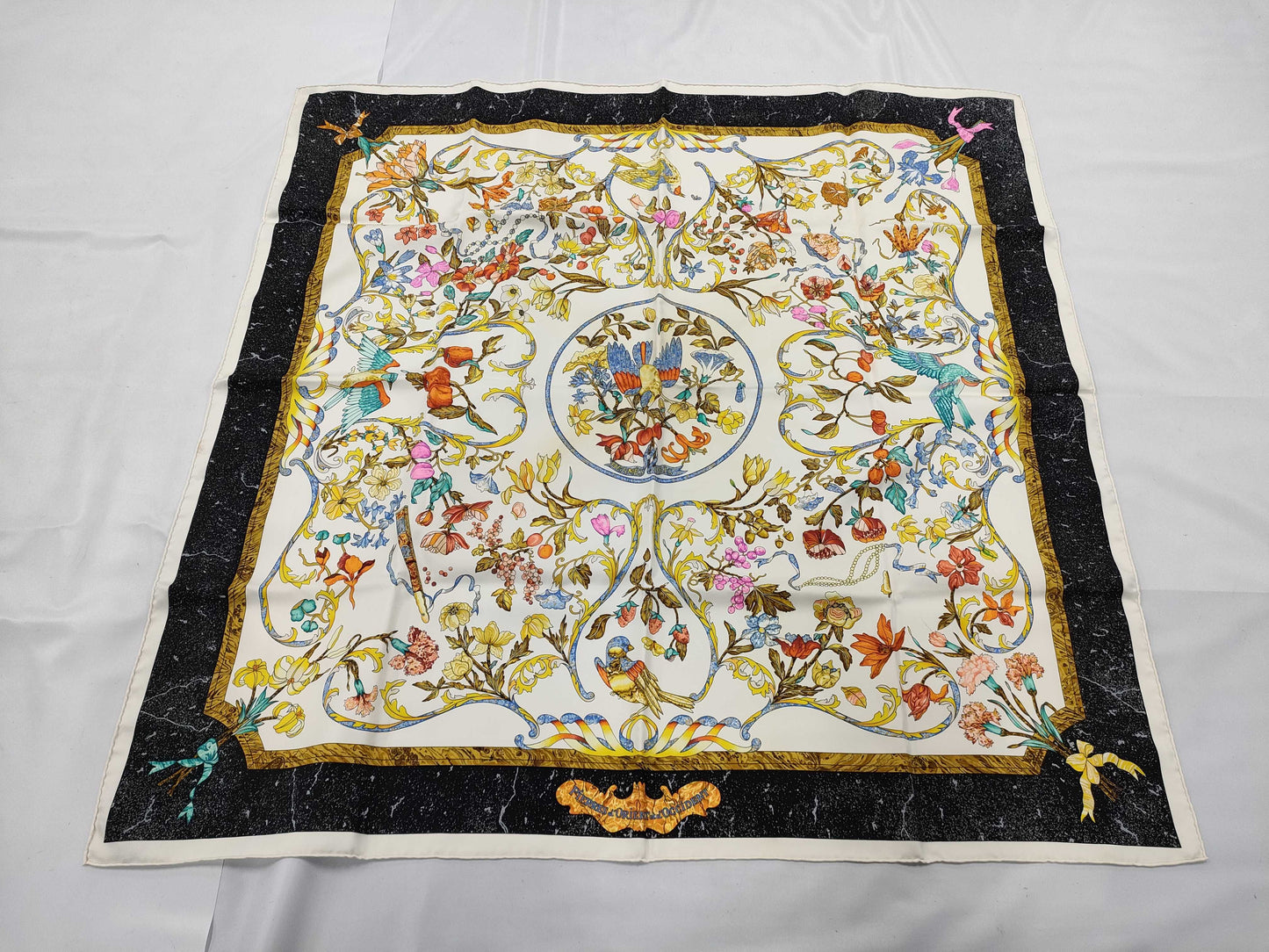 HERMES Carré Pierres d'orient et d'occident Other accessories