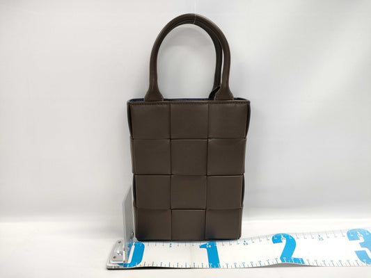 BOTTEGA VENETA Intrecciato Maxi Intrecciato 2-Way Bag Handbag